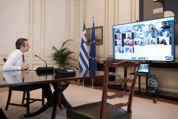 Τηλεδιάσκεψη – Κοροναϊός : Έρχονται ειδικά πρωτόκολλα επιστροφής στην εργασία για τους εκδρομείς