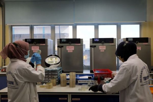 Κοροναϊός: Στη φάση 2 οι κλινικές δοκιμές για το εμβόλιο σε τρεις ευρωπαϊκές χώρες