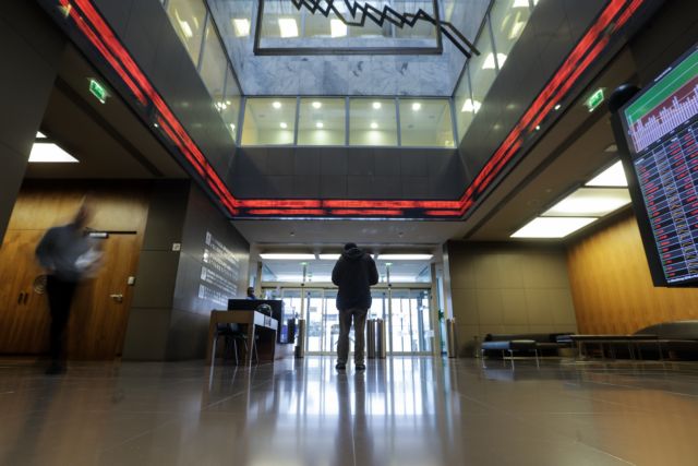 Χρηματιστήριο : Απώλειες 1,45%, στο επίκεντρο των ρευστοποιήσεων οι τράπεζες