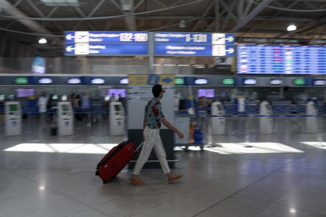 Κοροναϊος : Πτώση 74,3% στην αεροπορική κίνηση επταμήνου λόγω της πανδημίας