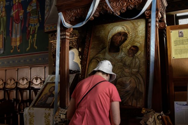 Κρήτη : Κρούσματα κοροναϊού σε εκκλησία της Μεσαράς - Παπάς και ψάλτες θετικοί στο τεστ