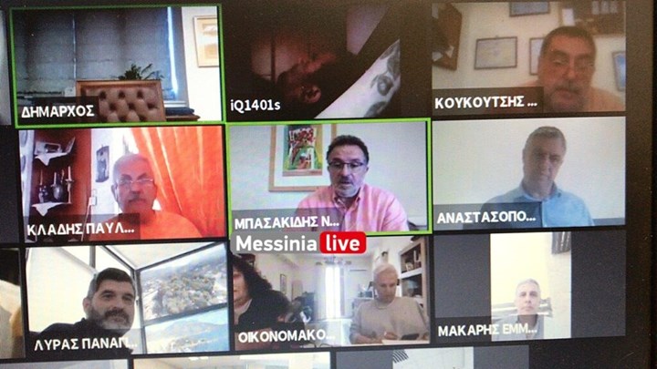 Ποιο ξεμάτιασμα; Κοιμήθηκε την ώρα του δημοτικού συμβουλίου στην Καλαμάτα