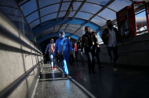 Κοροναϊός : Έξι μύθοι και επτά αλήθειες για την πανδημία