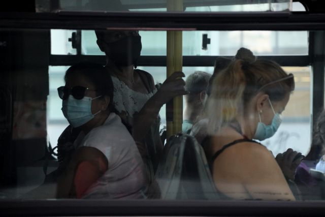 Η απίστευτη απάντηση γυναίκας που δεν φορούσε μάσκα σε λεωφορείο