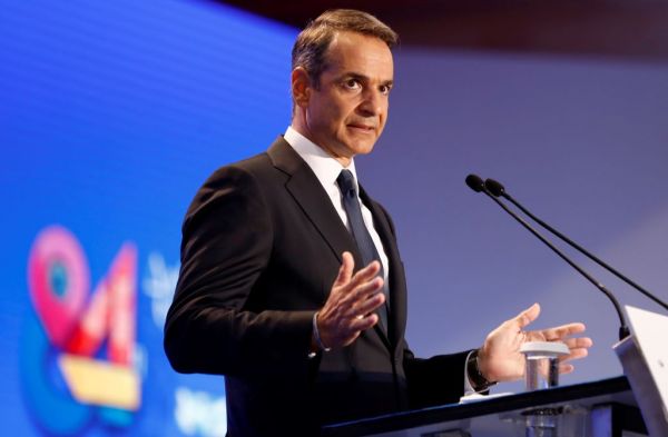 Οικονομικές εξαγγελίες : Αναπροσαρμογή σχεδιασμών για το Μαξίμου φέρνει το δεύτερο κύμα κοροναϊού