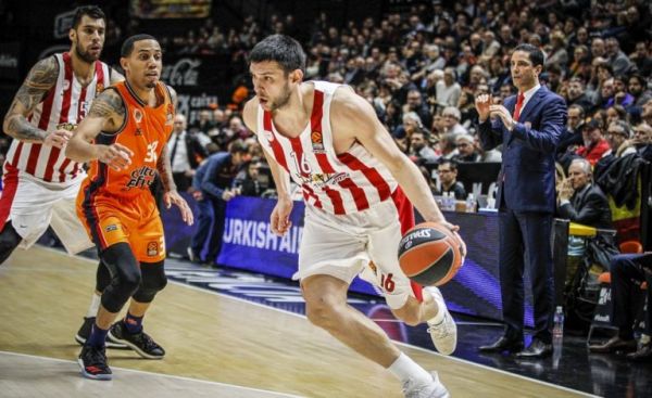 Θετικός στον κοροναϊό ο Παπανικολάου