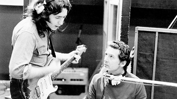 Ρόρι Γκάλαχερ και Τζέρι Λι Λιούις στο «Satisfaction» των Rolling Stones