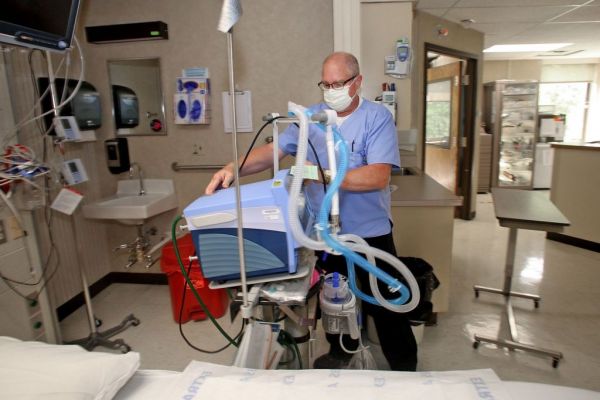 Προβληματίζει η διασπορά του κοροναϊού στη χώρα – «Εκτινάχθηκαν» τα κρούσματα