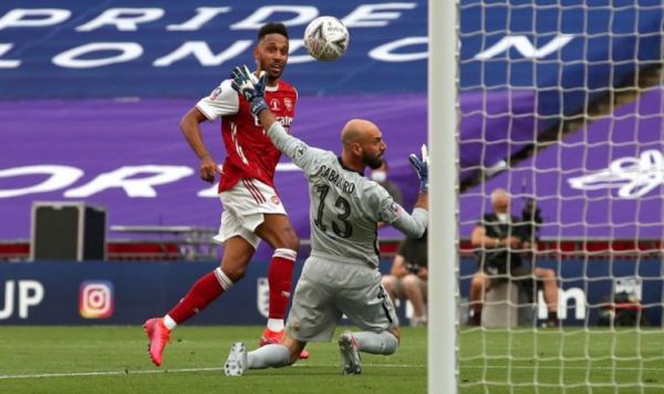 Ο Ομπαμεγιάνγκ χάρισε το Κύπελλο στην Άρσεναλ (2-1)