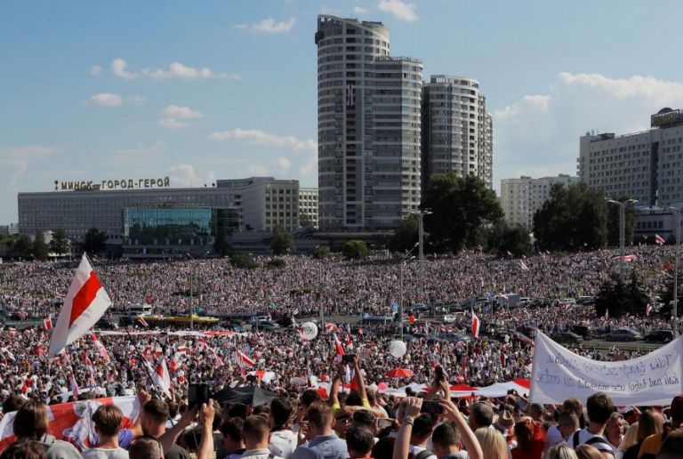 Protesters pack Belarus capital, Russia says military help available
