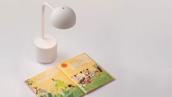 «Έξυπνη» λάμπα διαβάζει στα παιδιά τα αγαπημένα τους παραμύθια