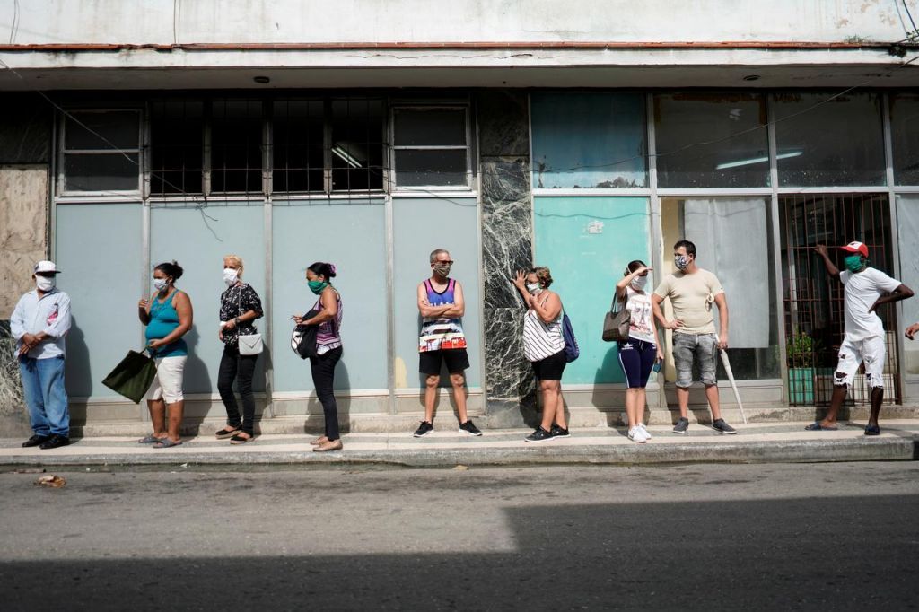 Συναγερμός στην Κούβα : Θλιβερό ρεκόρ νέων κρουσμάτων – Αναζωπυρώθηκε η εξάπλωση
