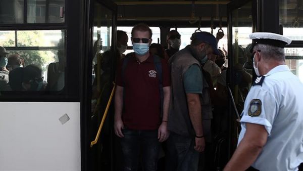 Κοροναϊός : Σαρωτικοί έλεγχοι της ΕΛ.ΑΣ. για τήρηση της καραντίνας – Τι γίνεται με πτήση που έφυγε από Ζάκυνθο