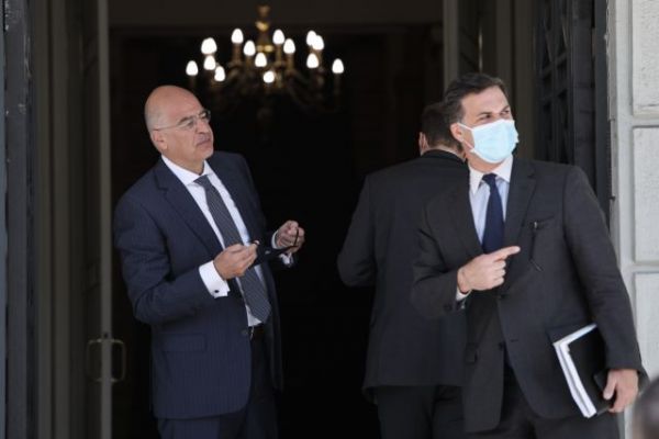 Συνάντηση Δένδια με τον πρωθυπουργό της Βόρειας Ρηνανίας-Βεστφαλίας