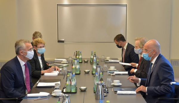 Δένδιας σε Στόλτενμπεργκ: Το ΝΑΤΟ δεν μπορεί να ανέχεται την παραβατικότητα της Τουρκίας