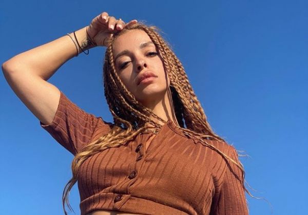 Ελένη Φουρέιρα : Ξεσπά δημόσια για την κακοποίηση των μουλαριών