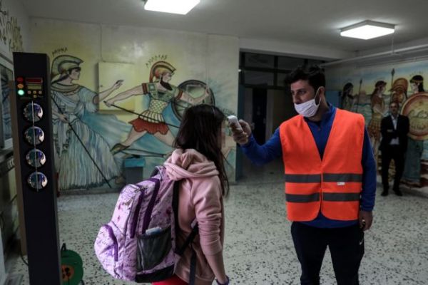 Κοροναϊός – σχολεία : «Πράσινο φως» για μάσκες από το νηπιαγωγείο