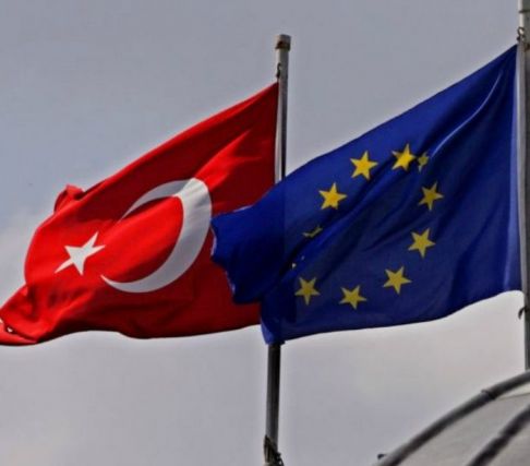 Κομισιόν : Η Τουρκία να σταματήσει τις ενέργειες που προκαλούν ένταση στην Ανατολική Μεσόγειο