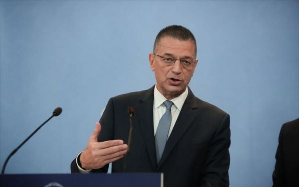 Στεφανής: Οι Ένοπλες Δυνάμεις παρέχουν ισχυρή βάση για την ευημερία της πατρίδας