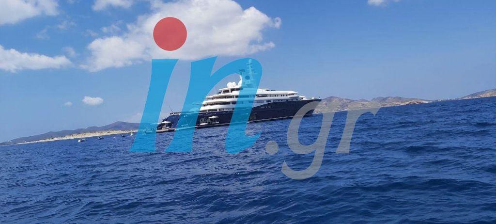 Al Mirqab: Το γιοτ- παλάτι του Σεΐχη του Κατάρ κλέβει όλα τα βλέμματα στην Αντίπαρο [αποκλειστικές εικόνες]