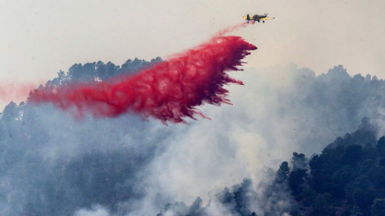 Ισπανία : Τουλάχιστον 3.200 άνθρωποι εγκαταλείπουν τις εστίες τους λόγω πυρκαγιάς