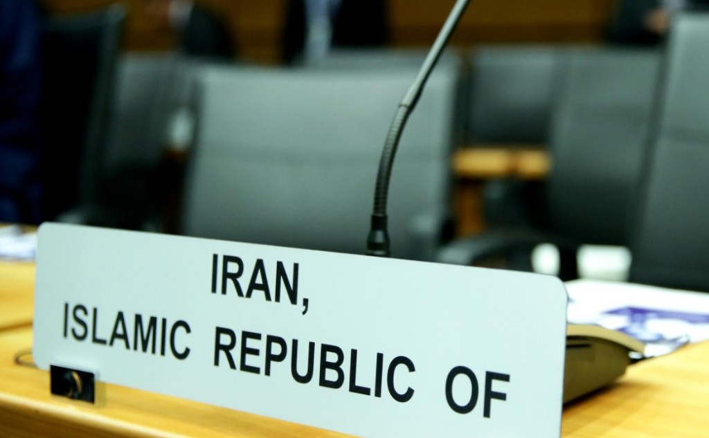 U.S. loses Iran arms embargo bid as Putin pushes summit to avoid nuclear deal showdown