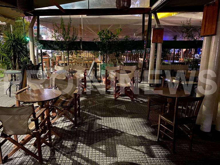 Καβάλα: Ερήμωσαν τα μαγαζιά και… γέμισαν οι πλατείες μετά τα μεσάνυχτα