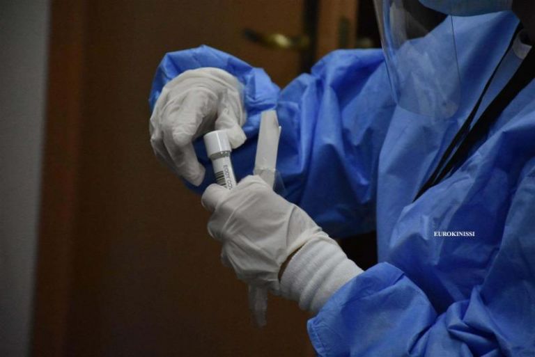 Με κοροναϊό υπάλληλος του δήμου Ρόδου που συμμετείχε στον γάμο της Θεσσαλονίκης