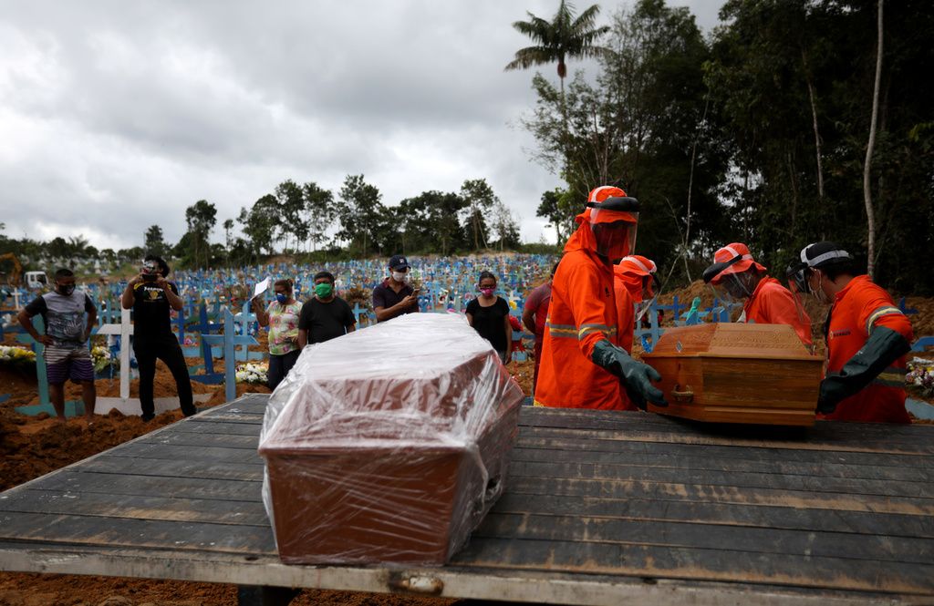 Εφιάλτης στη Λατινική Αμερική : Πάνω από 200.000 νεκροί και 5.000.000 κρούσματα