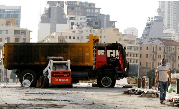 Lebanese call for an uprising after protests rock Beirut