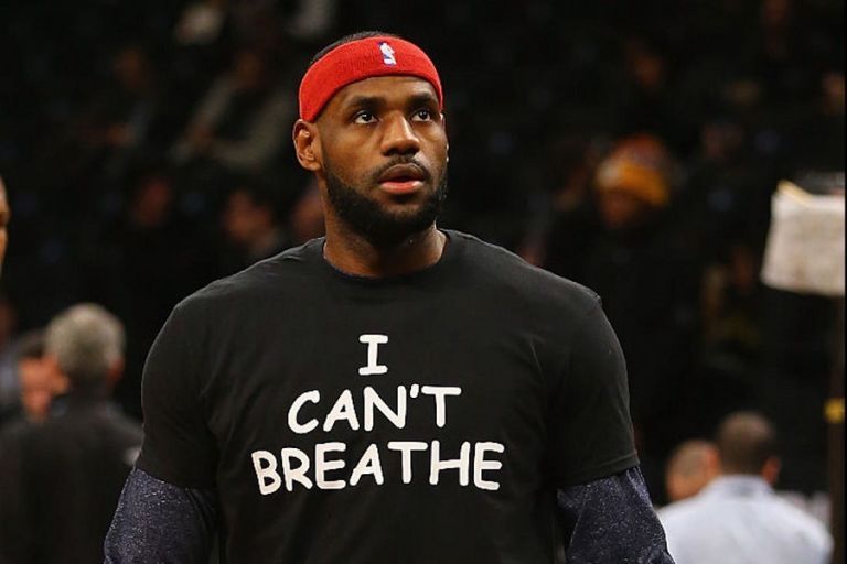 Λεμπρόν : Η αλλαγή δεν έρχεται μόνο με λόγια