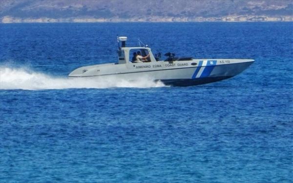 Τεράστια επιχείρηση διάσωσης τουρίστα που ήθελε να πάει με κανό από την Κρήτη στην Ντία