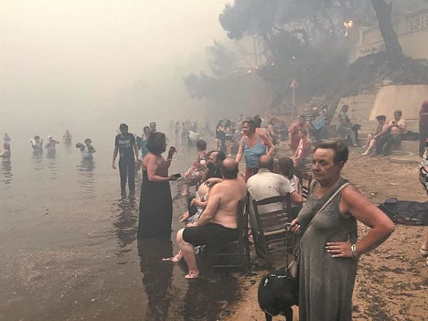 Φωτιά στο Μάτι: «Κανείς δεν μας ζήτησε να διασώσουμε πολίτες» – Η κατάθεση Αποστολάκη για τα δραματικά λάθη