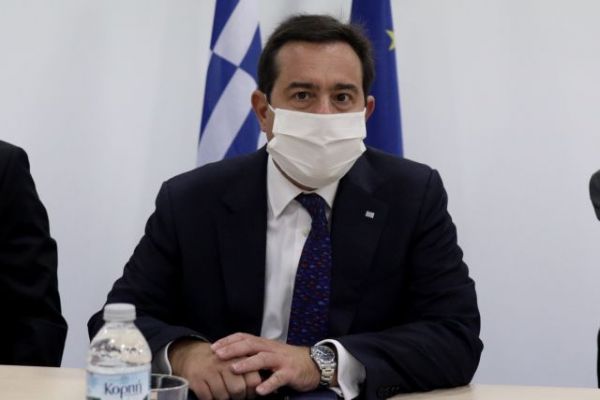 Μηταράκης στο BBC: Καμία σχέση με την πραγματικότητα οι ισχυρισμοί για επαναπροωθήσεις