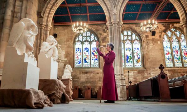 «Τα Χρονικά της Νάρνια» σε ναό του 12ου αιώνα στην Αγγλία