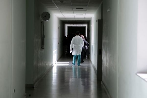 ΠΟΕΔΗΝ : «Ράβε-ξήλωνε» με τους μοριακούς αναλυτές- 97 υγειονομικοί με κοροναϊό, ανοχύρωτα τα ΚΥ