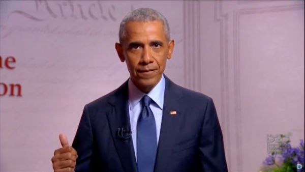 Ομπάμα: Ο Τραμπ αντιμετωπίζει τον Λευκό Οίκο σαν ριάλιτι