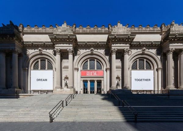 «Dream Together»: Έργο της Γιόκο Όνο στην είσοδο του ΜΕΤ