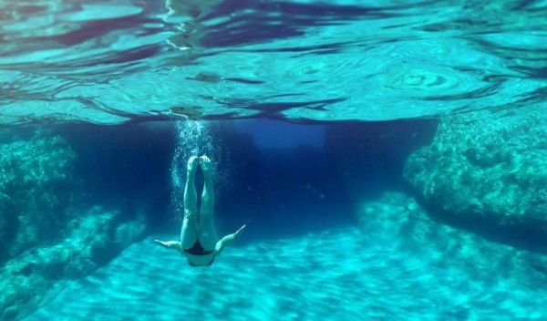 «Greek Summer Feeling» : Στρατηγική Συνεργασία ΕΟΤ – Bloomberg με στόχο την ελίτ των ταξιδιωτών