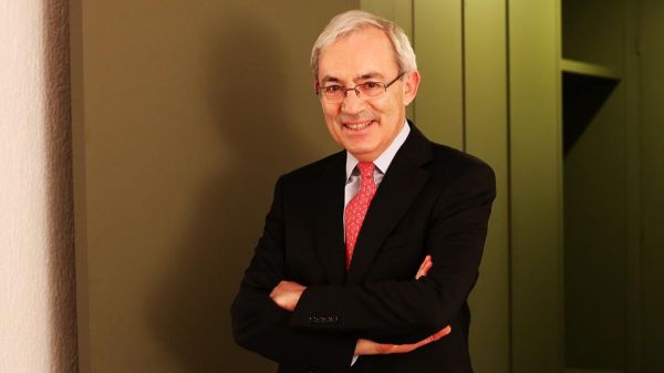 Πόρισμα Πισσαρίδη: Μεγάλες ανατροπές στις κύριες κι επικουρικές συντάξεις