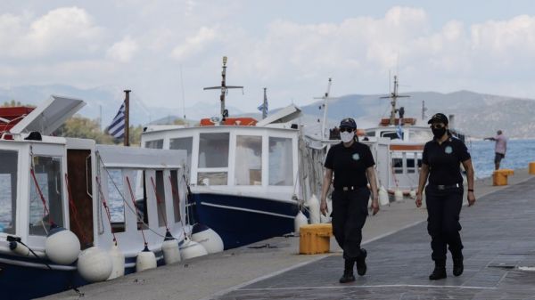 Κοροναϊός : Εντατικοί έλεγχοι στον Πόρο και απολυμάνσεις σε δημόσιους χώρους