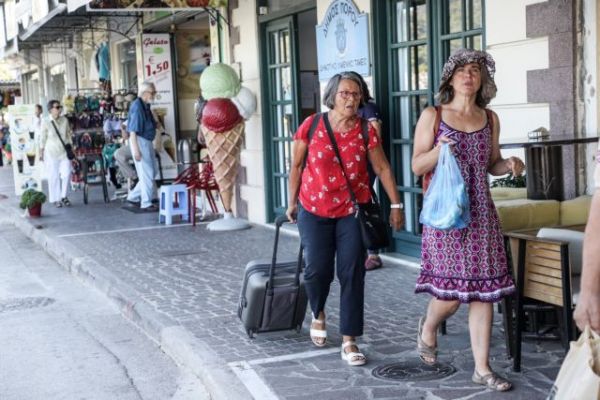 Δήμαρχος Πόρου στο in.gr: Καταστροφή για τον τουρισμό τα περιοριστικά μέτρα – Φόβοι για ακυρώσεις