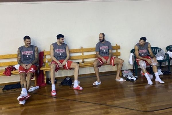 Χαλάρωση με… καφέ για τους παίκτες του Ολυμπιακού στο Μέτσοβο