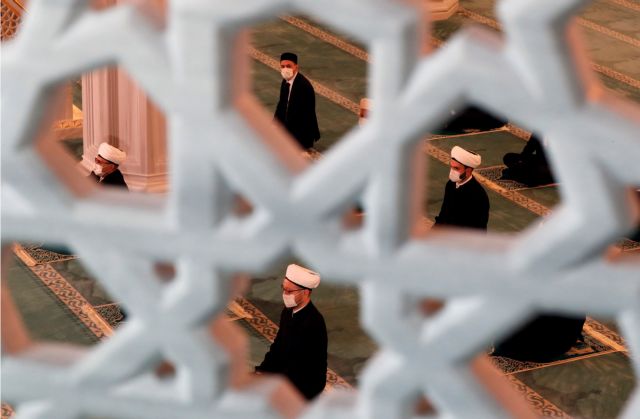 «Καλπάζει» ο κοροναϊός σε Ρωσία και Φιλιππίνες