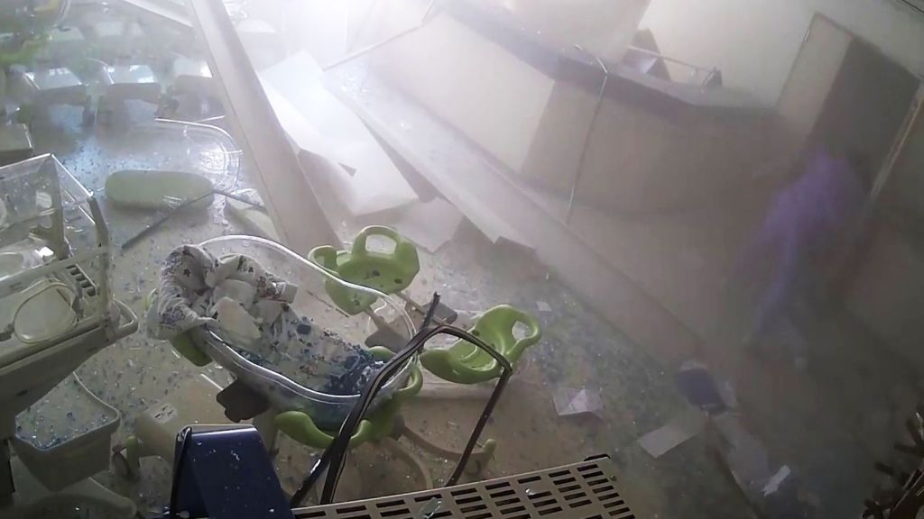 Βηρυτός: Νέο βίντεο-σοκ από κάμερες ασφαλείας νοσοκομείου που θρήνησε 17 νεκρούς