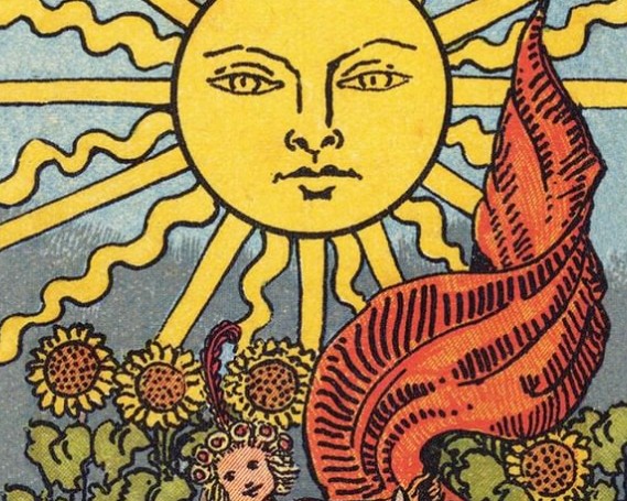 600 χρόνια ταρώ σε ένα πολυτελές λεύκωμα