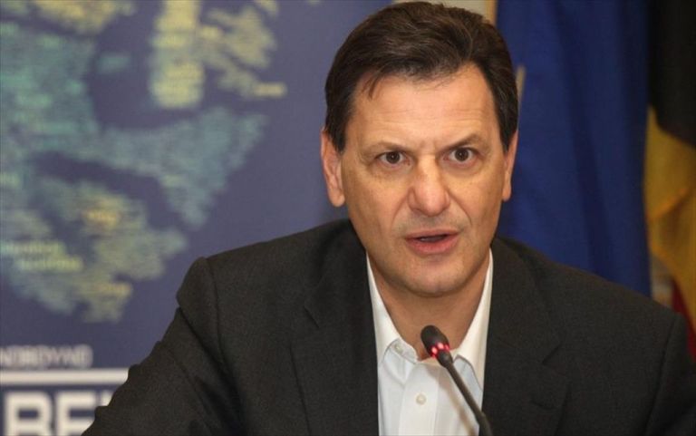 Ο ενισχυμένος ρόλος του Θεόδωρου Σκυλακάκη στη νέα κυβερνητική στρατηγική και το… κρίταμο