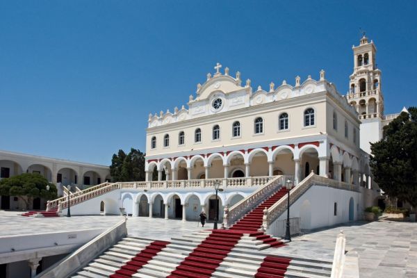 Δεκαπενταύγουστος : Εορτασμός με ευλάβεια και κατάνυξη εν μέσω της πανδημίας του κοροναϊού