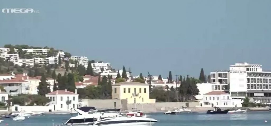 Μίνι lockdown σε Σπέτσες και Χαλκιδική: Ανησυχία στους επιχειρηματίες