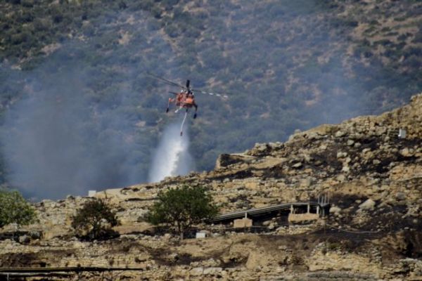 Μυκήνες : Ενισχύθηκαν οι πυροσβεστικές δυνάμεις – Η πρόληψη έσωσε τον αρχαιολογικό χώρο [Εικόνες]